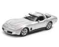 Chevrolet_Corvette_1982_00.jpg