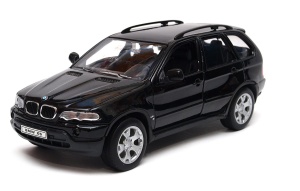 BMW X5 model Welly w skali 1:24