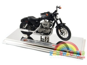 Harley Davidson XL 1200N Nightster 2007 1:18 Maisto