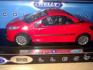 Welly model 1:18 Peugeot 207CC