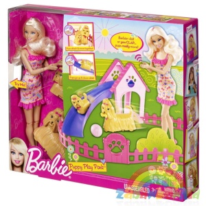 Barbie z pieskami w parku
