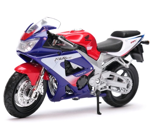 Honda CBR_900RR_Fireblade_10.jpg