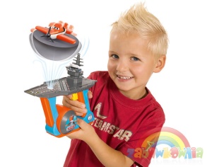 Latający Dusty z lotniskowcem