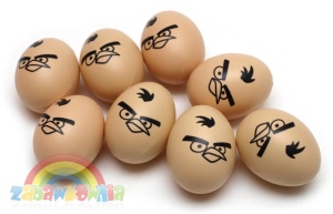Jaja Angry Birds do pokolorowania