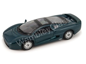 Jaguar XJ220 model Welly w skali 1:24