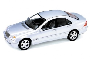Mercedes-Benz C-Class 1:24 WELLY