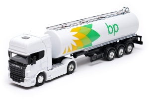 ciężarówka Scania V8 R730 cysterna BP 1:64 model WELLY