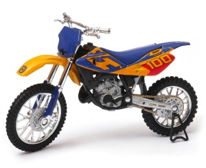 Husqvarna CR125 1:18 model motocykla WELLY