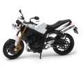 Triumph_Street_Triple_20.jpg