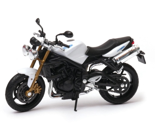 Triumph_Street_Triple_20.jpg