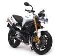 Triumph_Street_Triple_30.jpg