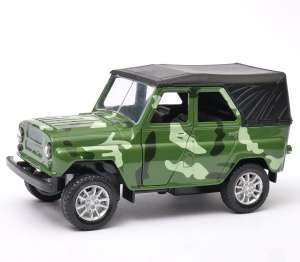 UAZ 469 z napędem - legendy PRL kamuflaż
