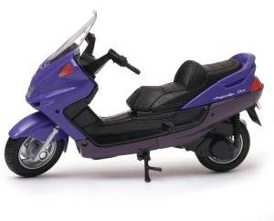 Yamaha Majesty YP250DX 1999 1:18 model motoru WELLY