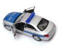 Mercedes-Benz_EClass_polizei_40.jpg