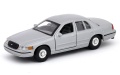 1999_Ford_Crown_Victoria_silver_00a0.jpg