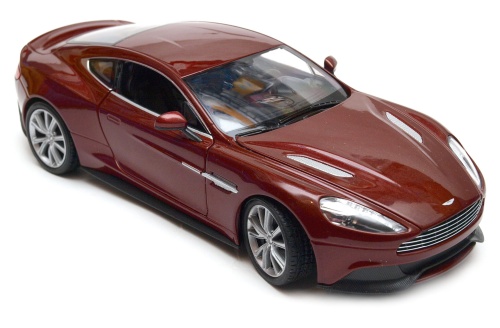 Aston_Martin_Vanquish_24046W_050.jpg