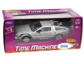 Delorean_BTTFII_22443W_000.jpg