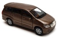 Toyota_Innova_43618_030.jpg