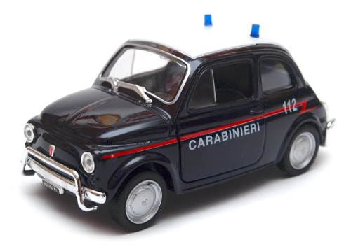Fiat_500_Nuova_carabinieri_43606IC_000.jpg