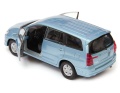 Toyota_Innova_43618_140.jpg