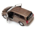 Toyota_Innova_43618_090.jpg
