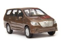 Toyota_Innova_43618_070.jpg