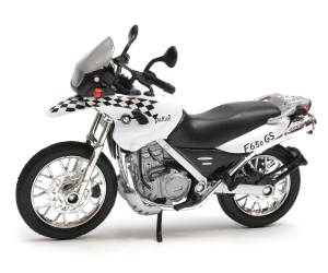 BMW F650 GS Dakar 1:18 model motocykla WELLY