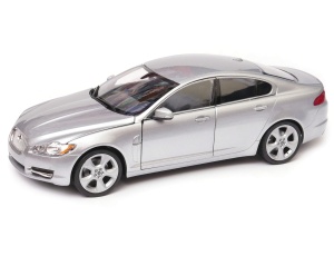 Jaguar XF 1:24 model Welly w skali 1:24