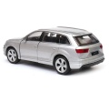 Audi_Q7_43706_130.jpg
