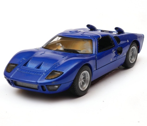 Ford_GT40_Mk2_1966_KT5427D_000.jpg