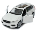 Volvo_XC90_43688_230.jpg