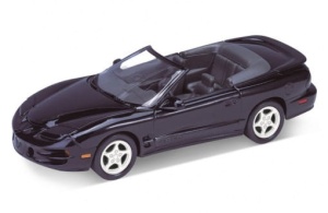 Pontiac Firebird 2001 model Welly w skali 1:24