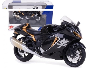 Suzuki Hayabusa 1:18 model motocykl