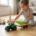 Duży ciągnik z przyczepą rozrzutnik TRAKTOR z napędem 50cm