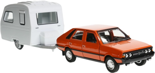 FSO_Polonez_1500_i_przyczepa_Niewiadow_100.jpg