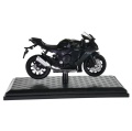 Yamaha R1 1:18 model motocykla