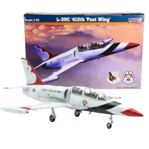 model do sklejania Mister Warsaw Pact Trainer Jet 412th Test Wing L-39C