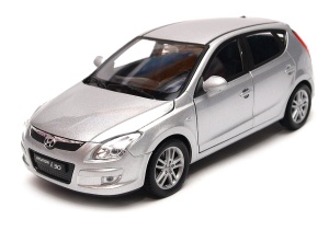 Hyundai i30 model Welly w skali 1:24