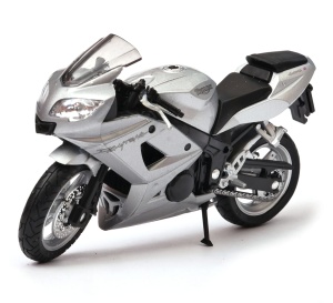 Triumph Daytona 600 - 1:18 model motocykla WELLY